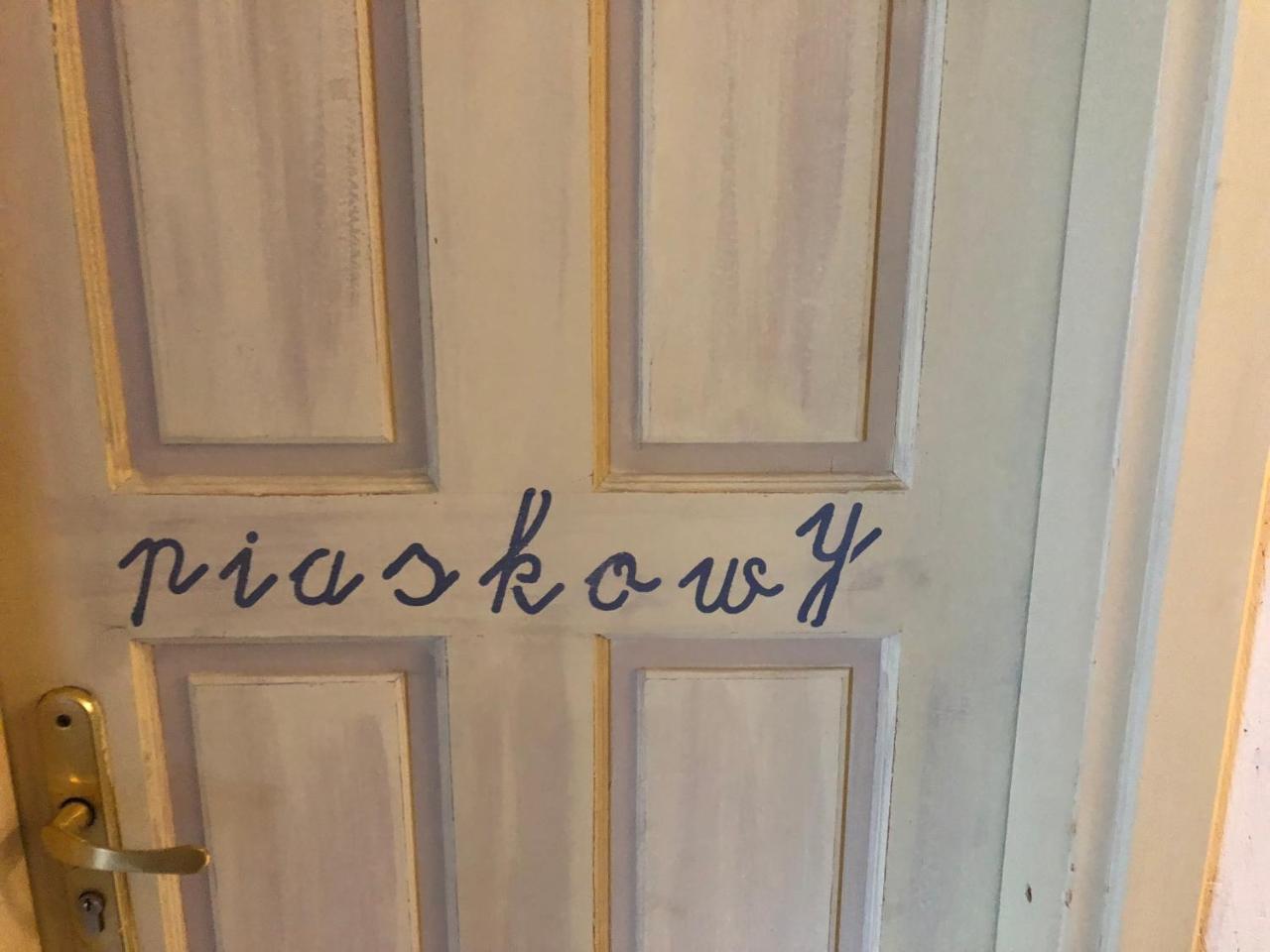 Stajnia Bialy Borek Biskupice Kocurów Kültér fotó